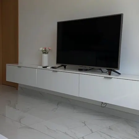 Skau Zuckermandel Danube View Free Parking Bratislava