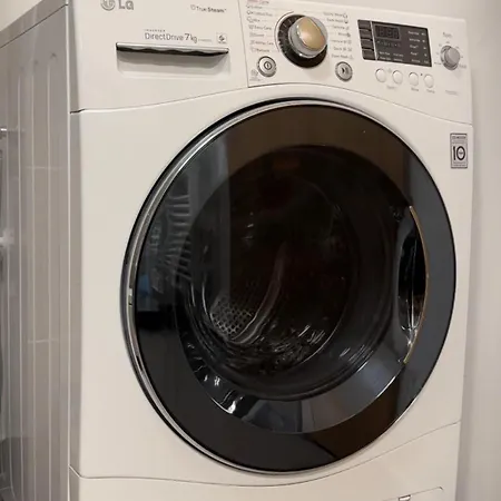 Skau Zuckermandel Danube View Free Parking Bratislava