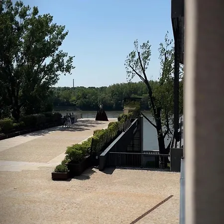 Skau Zuckermandel Danube View Free Parking Apartmán *